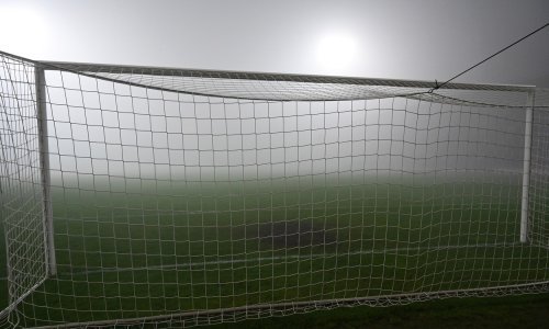 Gusta magla odgodila susret nogometne Konferencijske lige. Trebalo im je sedam minuta da shvate...