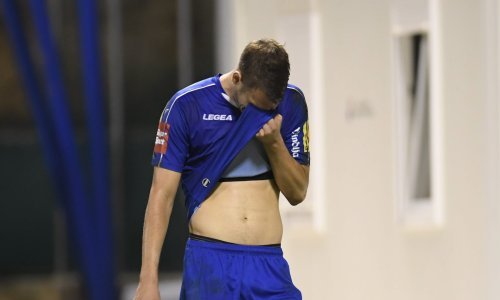 Pogledajte trenutak ludila! Teklić krvnički startao na igrača Šibenika, sudac mu je odmah pokazao crveni karton!