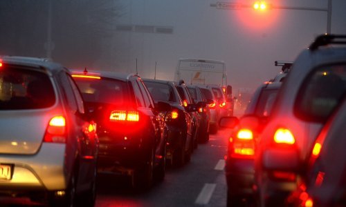 Nesreće na autocestama kod Lučkog i Popovače, magla otežava vožnju, na granici s BiH čeka se satima!