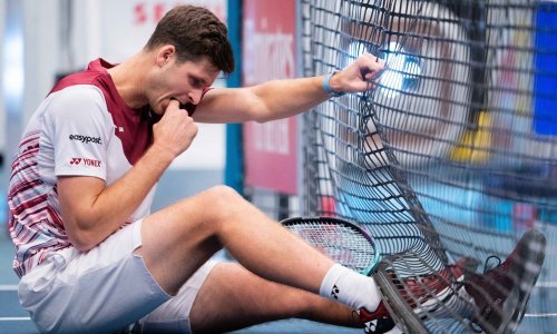 Borna Ćorić odigrao poen turnira, dobio ovacije gledatelja, a pogledajte kako je zbog toga zamalo nastradao njegov suparnik