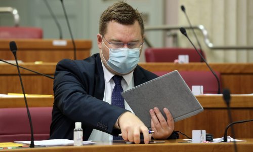 Pavić: Približavamo se europskom standardu; Oporba: Građani to ne vide