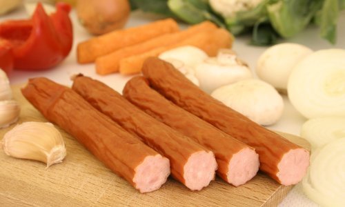 Zbog salmonele iz trgovina povučena domaća kobasica Agrozeline