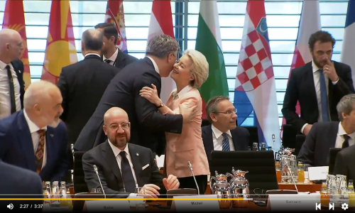 [VIDEO] Ursula von der Leyen oduševila se kada je vidjela Plenkovića, pogledajte kako ga je pohrlila pozdraviti
