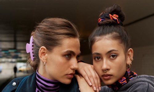 Keune predstavio poklon kutiju Keune X Stieglitz koja sadrži omiljene Keuneove proizvode i statement modne dodatke