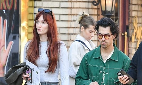 Traperice koje pristaju svakome: Ovaj model uspješno skriva trbuščić, a odlično se slaže s kultnim tenisicama