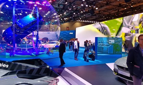 [FOTO] 'Lavlja marka' na Pariškom salonu automobila: Razgovarali smo s Emmanuelom Lafauriem, direktorom projekta Peugeot 408