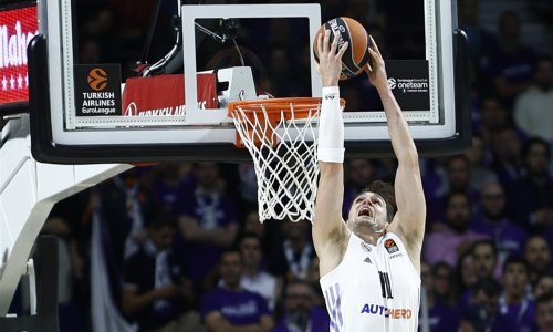 U reprizi finala Real nadigrao Anadolu Efes; Hezonja digao publiku na noge, a Žižić dominirao u reketu