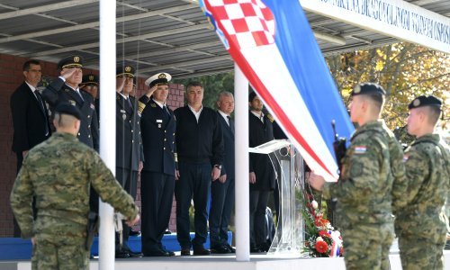[VIDEO/FOTO] Milanović na prisezi ročnika u Požegi: Onaj tko je devastirao spomenik poginulim Vukovarcima u BiH, napravio je groznu stvar