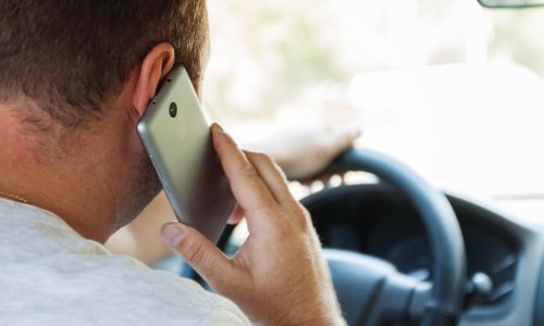 Mobitel je i dalje treći uzročnik prometnih nesreća u Hrvatskoj: 'Ljudski život za razliku od mobitela nema rezervnog dijela'