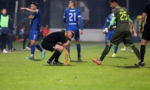 [VIDEO/FOTO] Iz izvješća delegata: 'Torcida pomoćnog suca prvo pogodila upaljačem, a onda plastičnom sjedalicom'. Zanimljiva izjava policije