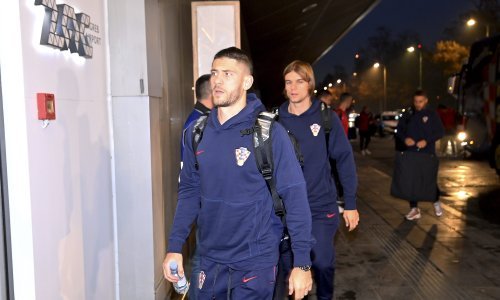 [FOTO] Hrvatski nogometaši otputovali u Rijad na 'generalku' uoči SP-a u Katru