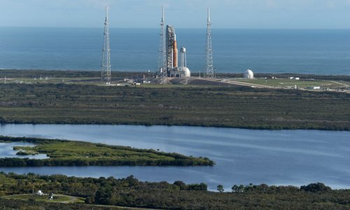 Nakon uspješnog probnog leta bez posade poznato je kada će i astronauti na put oko Mjeseca