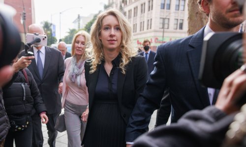 Elizabeth Holmes osuđena na 11 godina zatvora