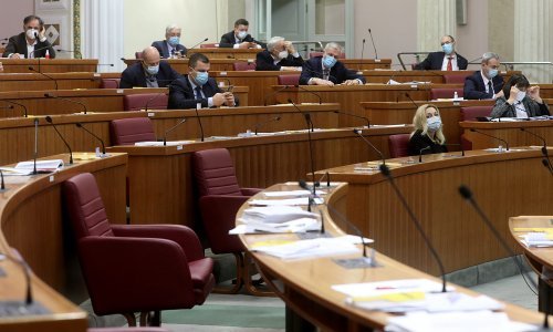 Saborska oporba: Orbanov šal s kartom 'Velike Mađarske' ne pridonosi dobrosusjedskim odnosima