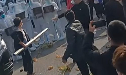 Policija pretukla i uhitila novinara BBC-a tijekom prosvjeda u Kini