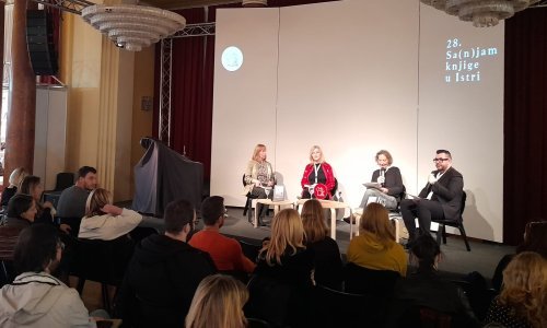 Sa(n)jam knjige u Istri: Laura Marchig predstavila knjigu 'Schmarrn'