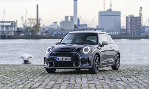 [FOTO] Mini predstavio Cooper S Resolute Edition; Jasna predanost povijesnim korijenima marke