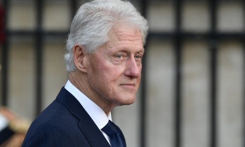 Bill Clinton pozitivan na covid s 'blagim simptomima'