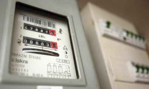 Struja bi mogla znatno pojeftiniti, analitičari istražili pod kojim uvjetima će se to dogoditi