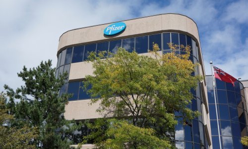 Pfizer sa znatno manjom dobiti i prihodom u 2023.