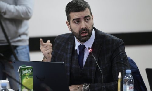 Davor Matijević novi je predsjednik splitskog SDP-a, šest šaljivih članova stranke glasalo za Marka Livaju