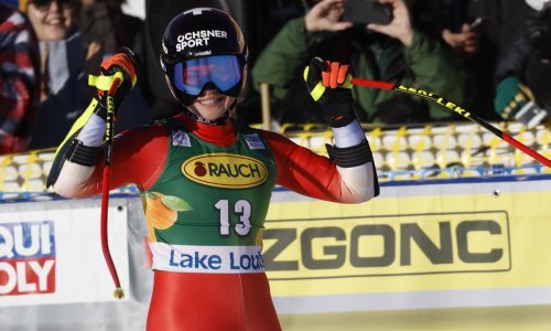Corinne Suter ostvarila je svoju prvu pobjedu; Mikaela Shiffrin vodi u Svjetskom kupu