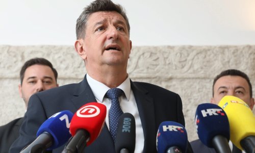 Suverenisti traže ostavku Banožića zbog pada vojnog aviona