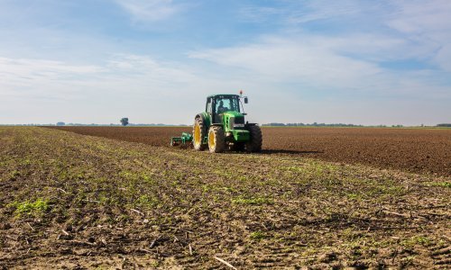 Oko 15 posto ukupne poljoprivredne površine u Hrvatskoj moglo bi ostati neobrađeno? 'Stvaramo mrtve kapitale, a imamo ogroman broj napuštenih farmi'