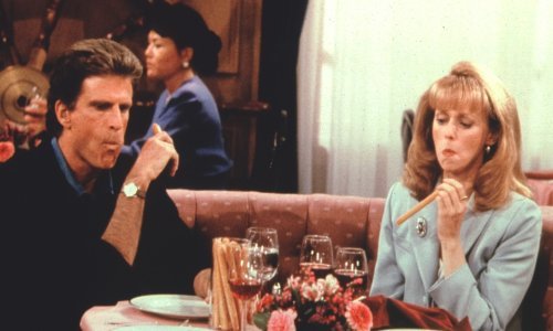 Sjećate li se simpatičnih likova iz 'Kafića Uzdravlje', kultne serije koja je obilježila osamdesete? Evo kako danas izgledaju glumci