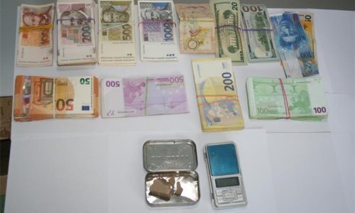 Kod Ploča dileri skrivali 117 grama heroina i 1,6 kilograma 'trave'