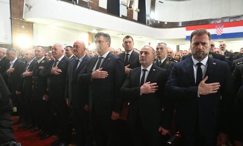 [FOTO] Pogledajte tko je sve došao na komemoraciju Pavlu Miljavcu