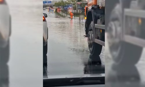 [VIDEO] Potop u Dalmaciji! Veliko nevrijeme pogodilo Split, vozače dočekao bazen na izlasku iz grada