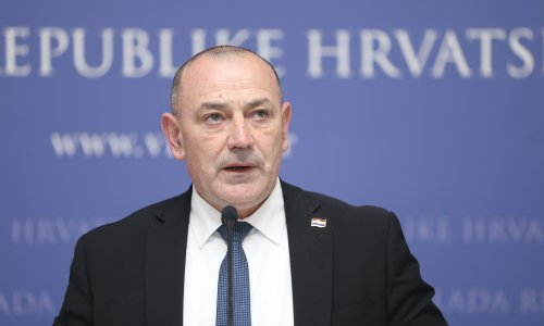 Potpredsjednik Vlade Medved u Petrinji: Opasnosti za grad više nema