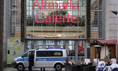 [FOTO] Završena talačka kriza u Dresdenu: Otmičar preminuo od zadobivenih ozljeda