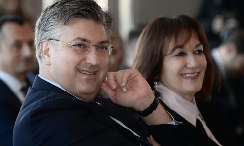 Plenkovićeva čestitka: Vlada će Hrvatsku i dalje voditi prema boljitku i razvoju