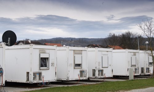 Tragedija u Petrinji, u kontejnerskom naselju preminula beba