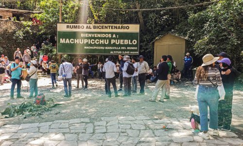 Neredi u Peruu: Stotine turista blokirane u slavnom Machu Picchuu