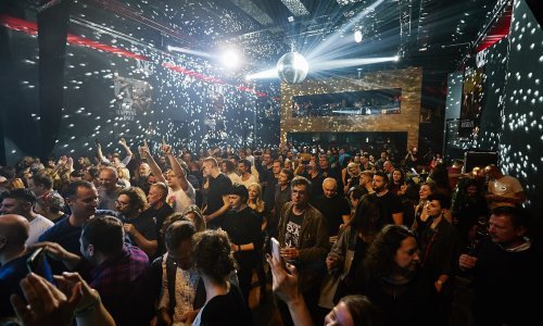 Umirovljenicima, osobama s invaliditetom i tražiteljima azila upad na ovaj tulum je - besplatan