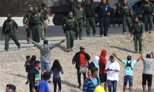 Izvanredno stanje u El Pasu zbog migranata