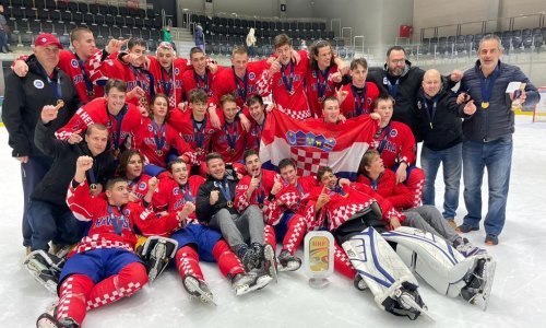 Osim svjetske bronce, u Hrvatsku danas stiže i svjetsko zlato! Kakav iskorak mladih hokejaša....
