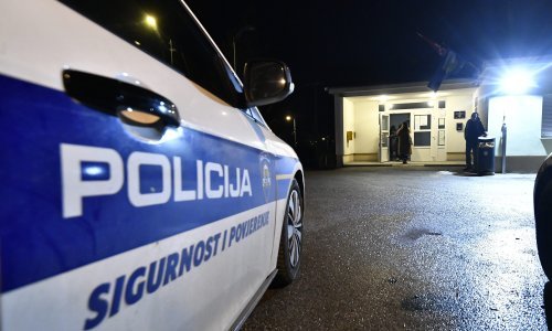 U oštrom zavoju u Vrbovcu 57-godišnjak sletio s ceste u kanal i poginuo