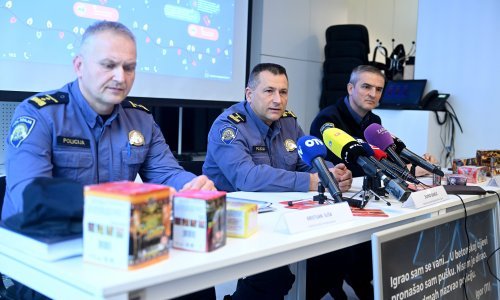 Policija: Petarde nisu igračke, suzdržite se od upotrebe pirotehnike