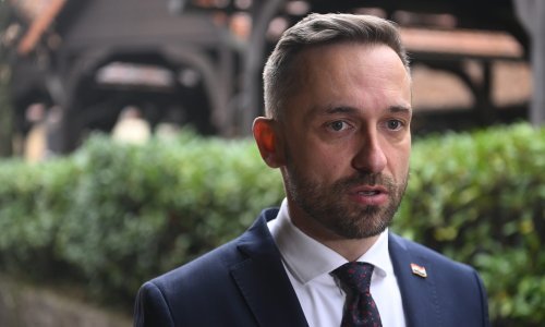 Piletić objasnio koliko će novca stići do kraja godine na račune umirovljenika, a koliko stradalima u potresu