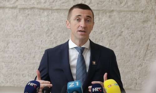 Penava: Plenković je nastavio točno tamo gdje je stao Ivo Sanader u rasprodaji hrvatskog bogatstva