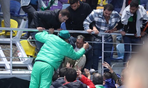 [FOTO] Panika i kaos na utakmici egipatskog košarkaškog Superkupa; urušila se tribina...