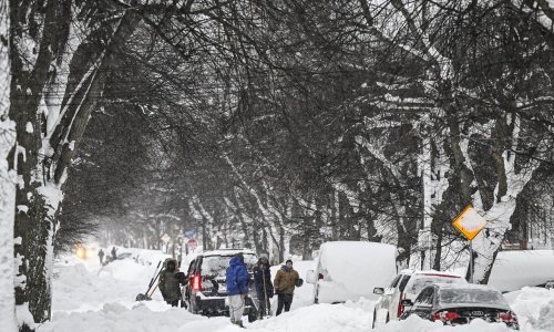 [FOTO] Snježna oluja paralizirala zapad New Yorka, najmanje 27 ljudi mrtvo