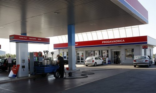 Petrol danas zatvara pumpe na sat vremena zbog regulacije cijena: 'Primorani smo poduzeti daljnje mjere zaštite svojih interesa'