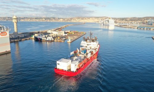 Trudnice, maloljetnici bez pratnje, bebe... Italija dopustila pristajanje humanitarnom brodu sa spašenim migrantima