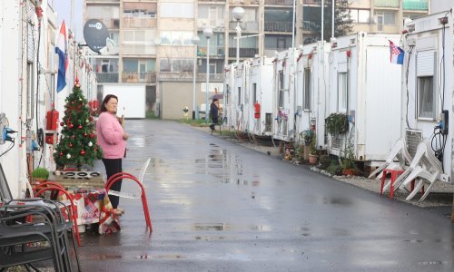 Život u kontejnerima: Više od 80 posto ljudi ne spava kako treba, mnogi nemaju ni za lijekove, a polovina ih je bez novca