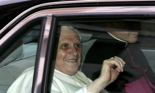 Vatikan: Stanje Benedikta XVI. pogoršalo se u zadnjih nekoliko sati
